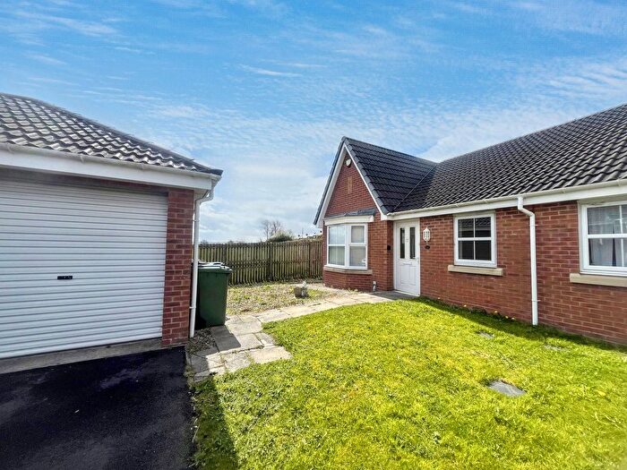 2 Bedroom Semi Detached Bungalow For Sale In Dobson Close, High Spen, Rowlands Gill, NE39