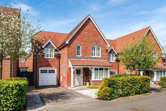 4 Bedroom Detached House For Sale In Buttinghill Drive, Haywards Heath, RH17