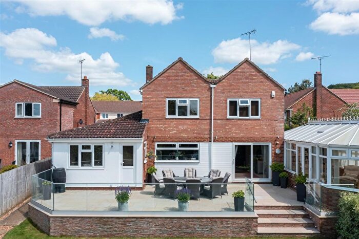 4 Bedroom Detached House For Sale In Downs View, Bow Brickhill, Milton Keynes, Buckinghamshire, MK17