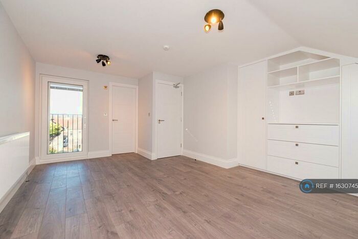 Studio To Rent In Morland Road, Croydon, CR0