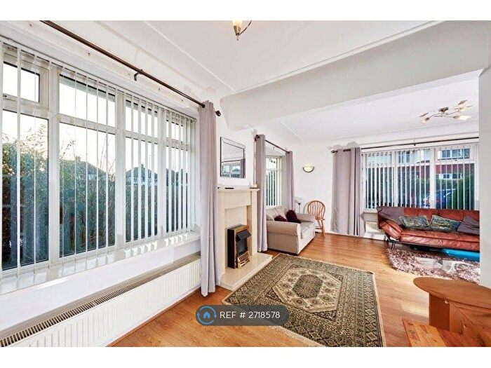 1 Bedroom Bungalow To Rent In Gressingham Road, Liverpool, L18