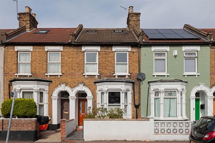 4 Bedroom Terraced House For Sale In Cann Hall Road, Leytonstone, E11
