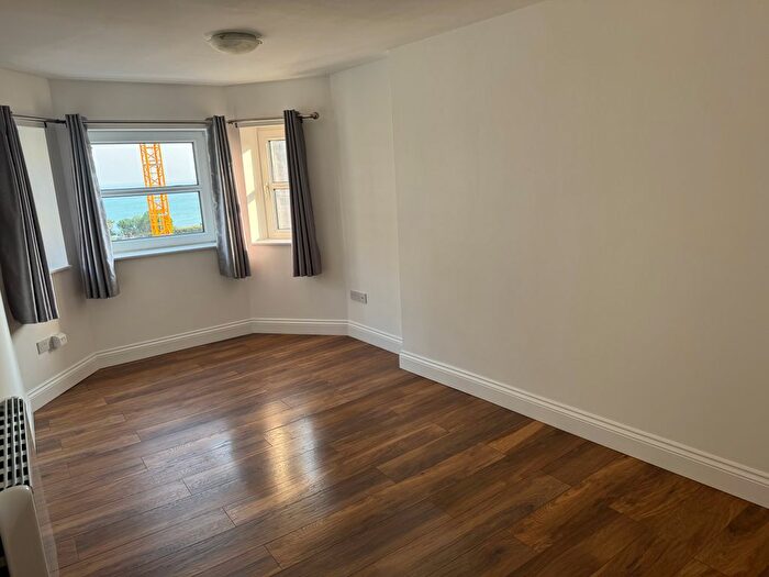 2 Bedroom Flat To Rent In Sandgate Road, Folkestone, CT20