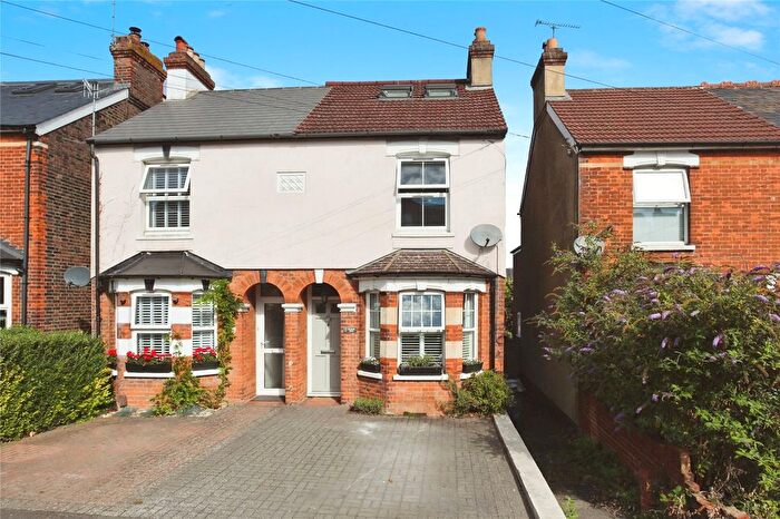 3 Bedroom Semi-Detached House For Sale In Hectorage Road, Tonbridge, Kent, TN9