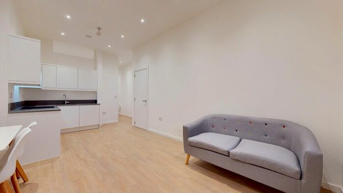 Studio To Rent In Riverbank Way, Brentford, TW8
