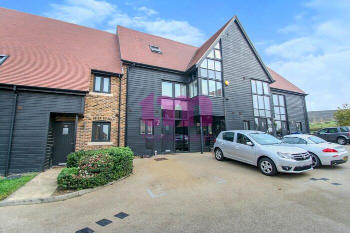 3 Bedroom Terraced House To Rent In Vellacott Close, Purfleet, RM19