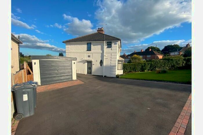 3 Bedroom Semi-Detached House To Rent In Sandmere Road, Birmingham, B14