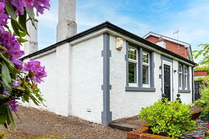 2 Bedroom Cottage For Sale In East Main Street, Uphall, EH52