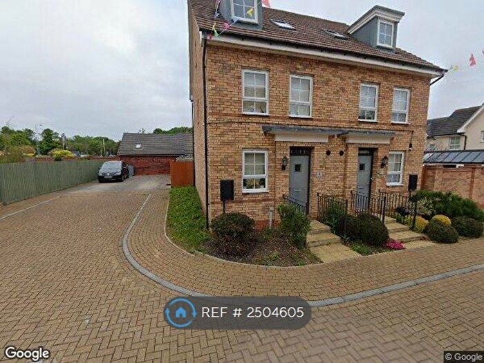 4 Bedroom Semi-Detached House To Rent In Aurelia Close, Milton Keynes, MK11