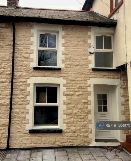 3 Bedroom Terraced House To Rent In Pencai Terrace, Treorchy, CF42