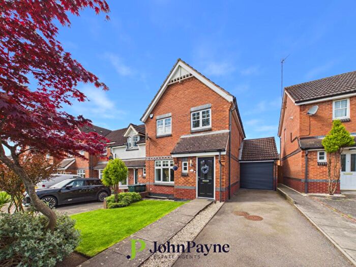 3 Bedroom End Of Terrace House For Sale In Blenheim Walk, Holbrooks, Coventry, CV6