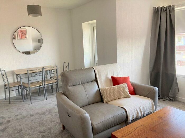 2 Bedroom Flat To Rent In Sandaig Road, Barlanark, Glasgow, G33