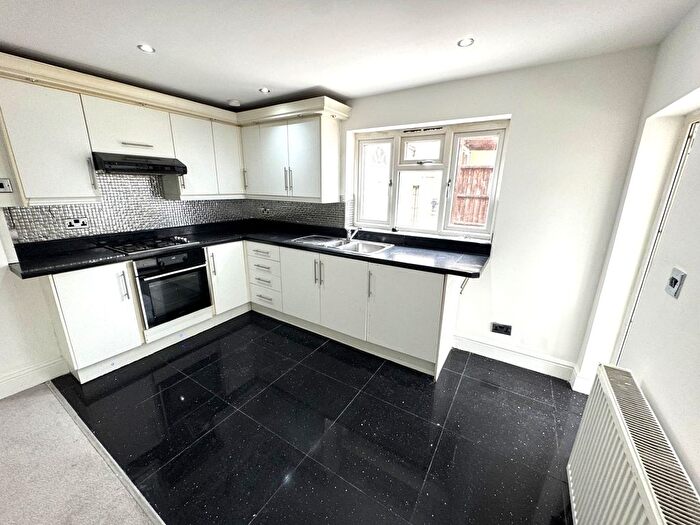 Studio To Rent In Southbridge Road, Croydon, CR0