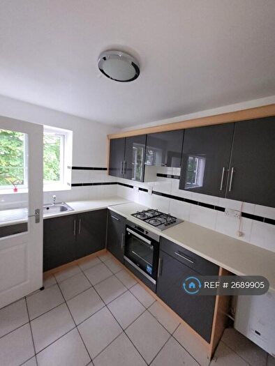 2 Bedroom Flat To Rent In Bell Street, Brierley Hill, DY5