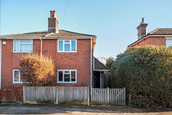 3 Bedroom Semi Detached House For Sale In Brook Road, Bitterne Village, Southampton, Hampshire, SO18