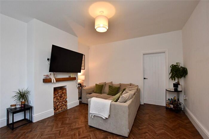 3 Bedroom Semi Detached House For Sale In Melton Street, Heywood, Greater Manchester, OL10