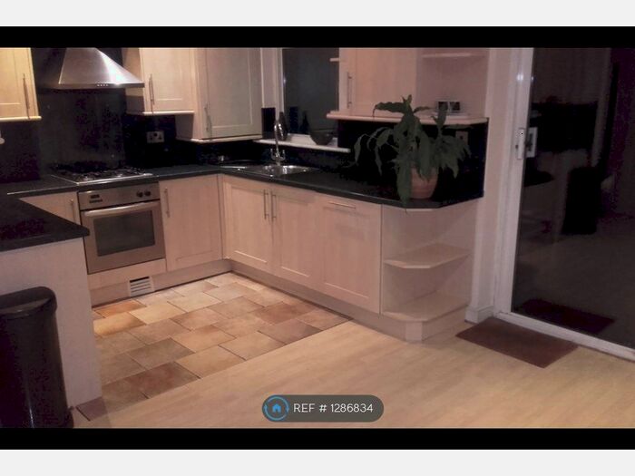 3 Bedroom Terraced House To Rent In Walsingham Road, Mitcham CR4