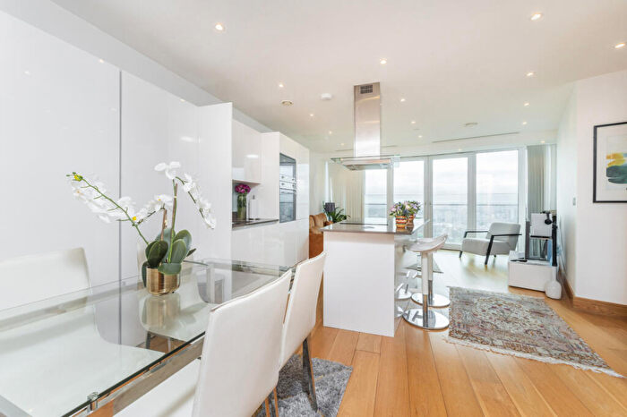 1 Bedroom Flat For Sale In Arena Tower, Crossharbour Plaza, E14