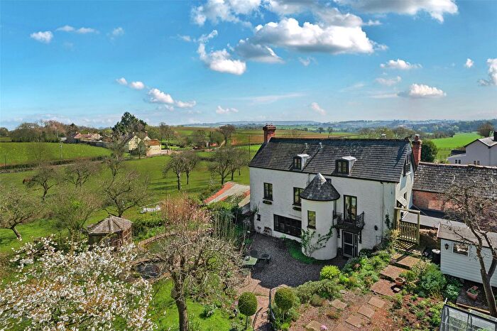 4 Bedroom Link Detached House For Sale In Lane Past Ridgeway Farm, Holcombe Rogus, Wellington, Devon, TA21