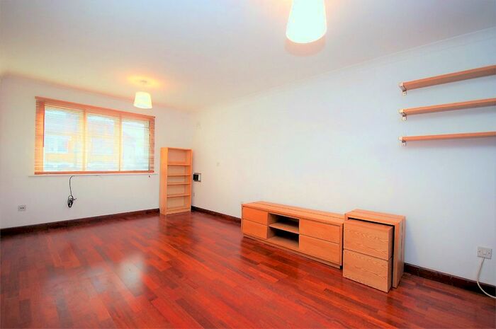 1 Bedroom Flat To Rent In Harrow Road, Kensal Green, London, NW10