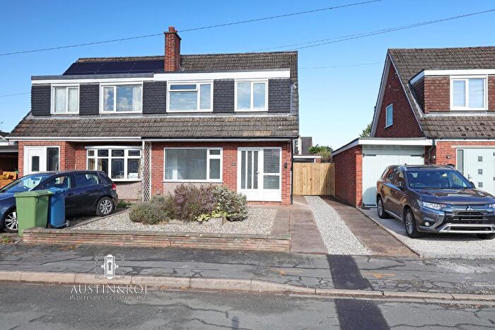 3 Bedroom Semi-Detached House To Rent In Covert Close, Great Haywood, Stafford, Staffordshire, ST18