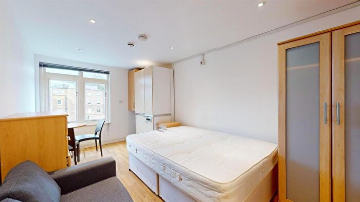 Studio To Rent In Courtfield Gardens, London, SW5