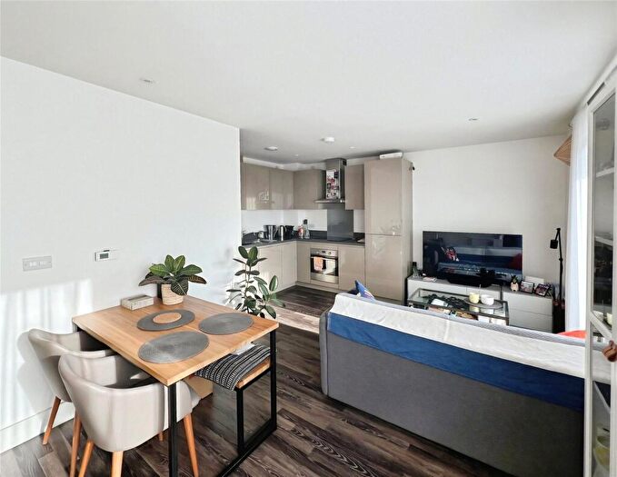 1 Bedroom Flat For Sale In Moulding Lane, London, SE14