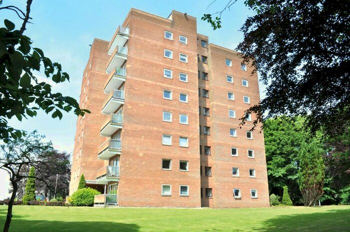1 Bedroom Flat To Rent In Norwood Park, Bearsden, East Dunbartonshire G61