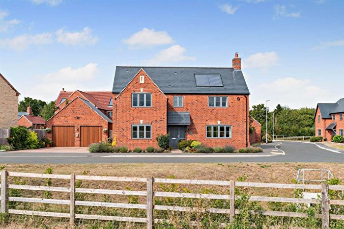 4 Bedroom Detached House For Sale In St Peters Rise, Wymondham, Melton Mowbray, LE14