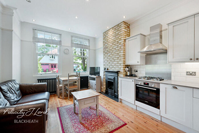 1 Bedroom Apartment For Sale In Glenluce Road, London, SE3