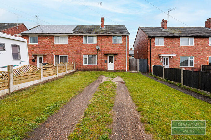 3 Bedroom Semi-Detached House For Sale In Sherwood Grove, Calverton, Nottingham, NG14