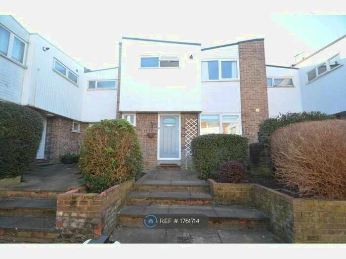 3 Bedroom Terraced House To Rent In Nell Gwyn Court, Croydon, CR0