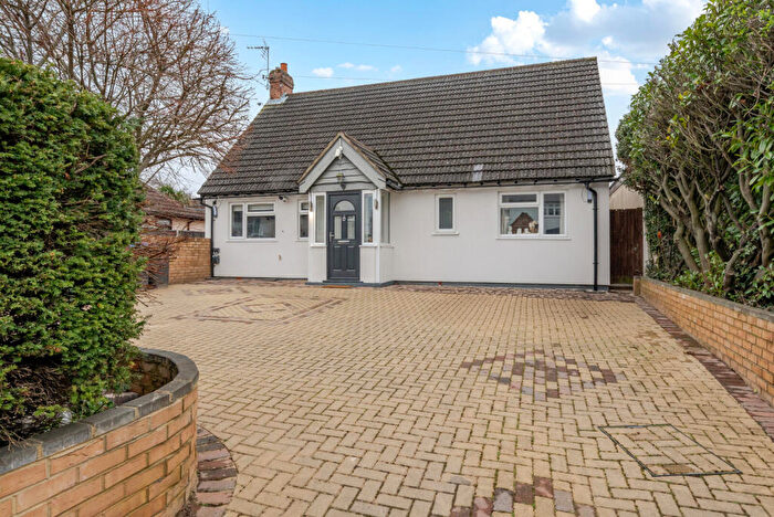 4 Bedroom House For Sale In Westfield Road, Woking, Surrey, GU22