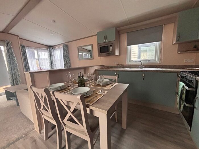 2 Bedroom Park Home For Sale In Lossiemouth, IV31