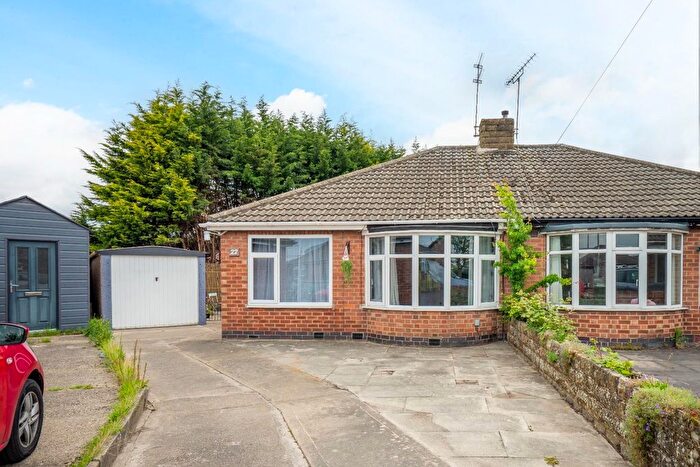 2 Bedroom Semi Detached Bungalow For Sale In Beech Glade, York, YO31