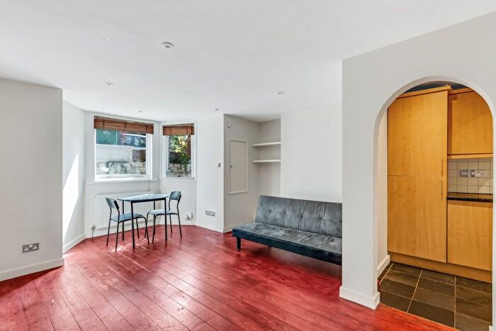 1 Bedroom Flat To Rent In Dennington Park Road, West Hampstead, NW6