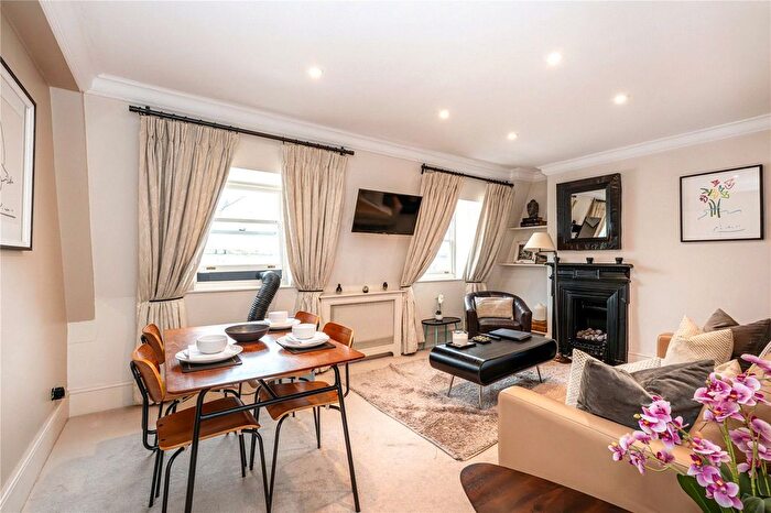 2 Bedroom Flat To Rent In Elizabeth Street, Belgravia, London, SW1W