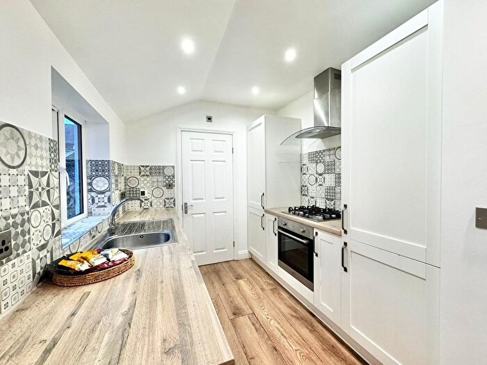 4 Bedroom Terraced House To Rent In Dixon Street, Lincoln, LN5