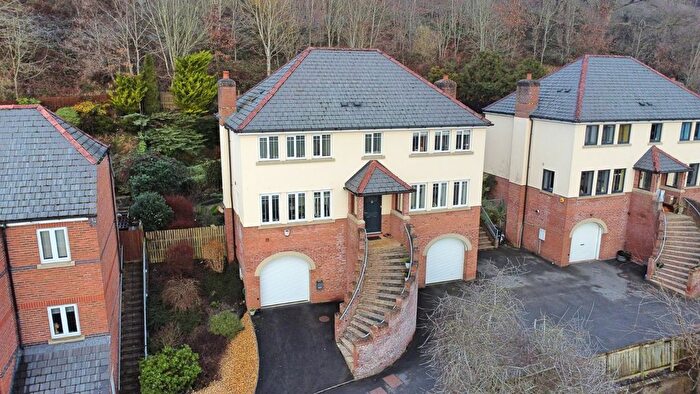 4 Bedroom Detached House For Sale In Woodland Way, Newtown, Powys, SY16