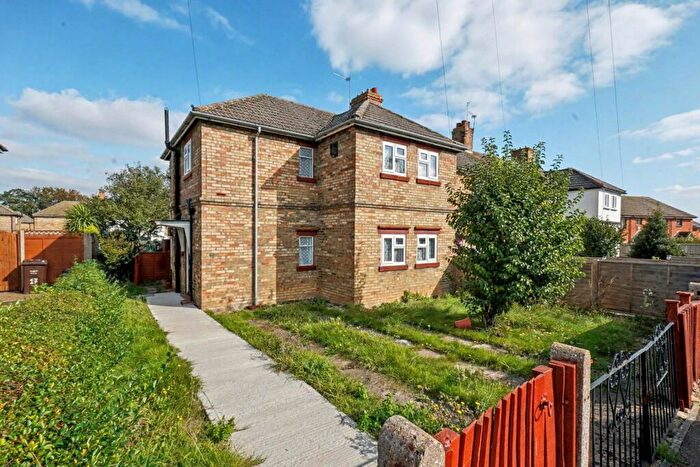 3 Bedroom End Of Terrace House For Sale In Breton Road, Rochester, ME1