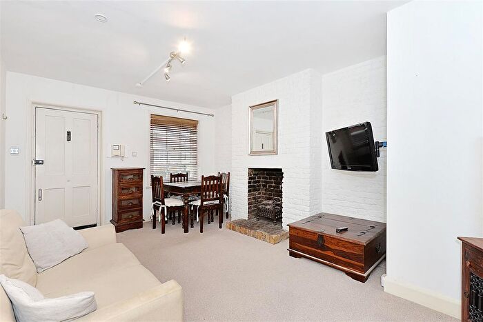 1 Bedroom Flat For Sale In De Walden House, St John's Wood, NW8