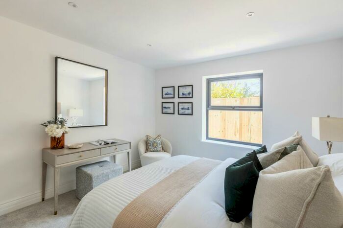 1 Bedroom Apartment To Rent In Smitham Downs Road, Purley, CR8