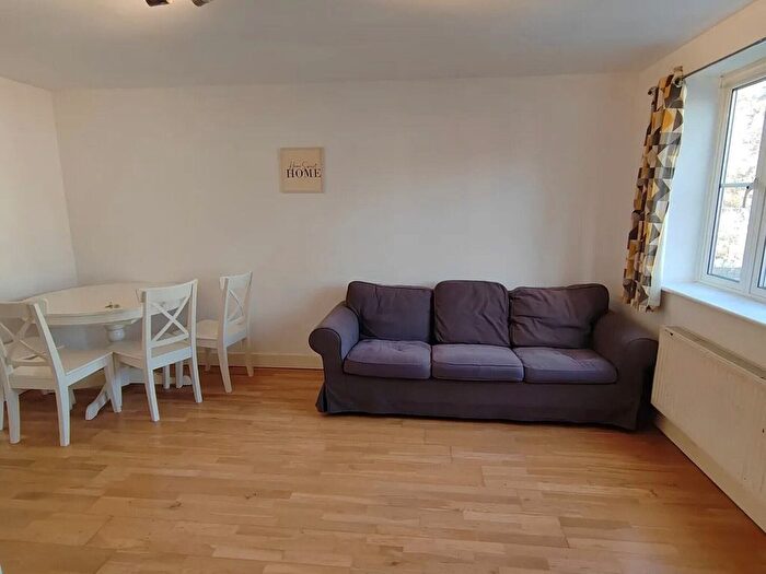 1 Bedroom Flat To Rent In West Hendon Broadway, London, NW9