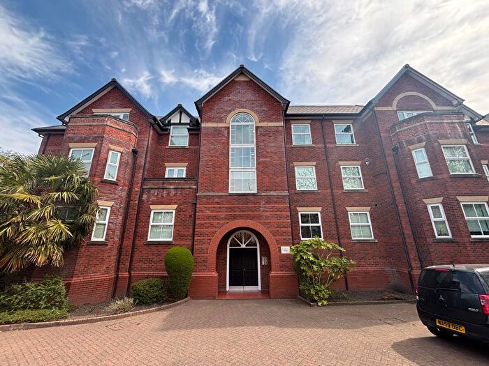 2 Bedroom Flat To Rent In Brown Street, Altrincham, WA14