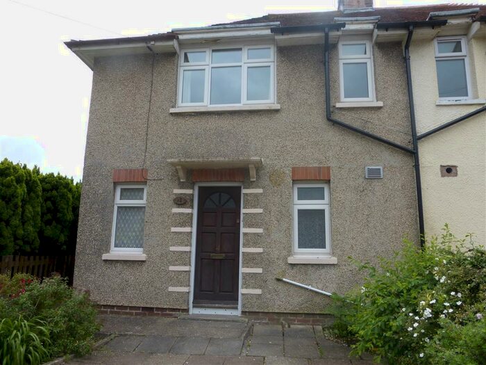 3 Bedroom House To Rent In Hollyoak Road, Southampton, SO16