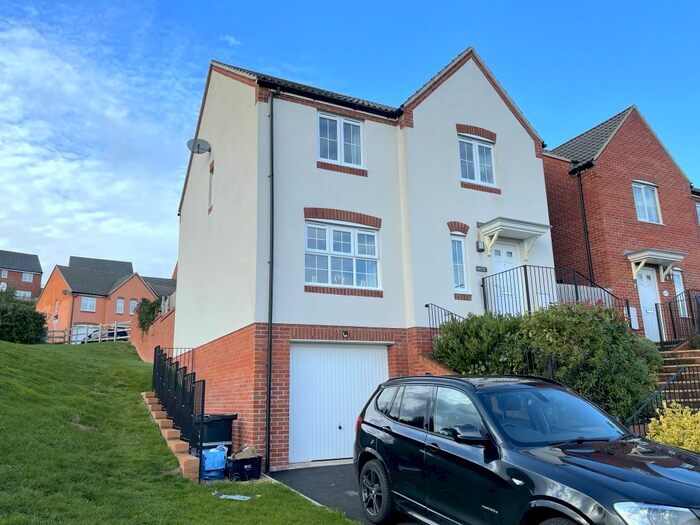 4 Bedroom Detached House To Rent In Crocker Way, Wincanton, BA9