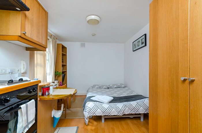 Studio To Rent In Fairholme Road, West Kensington, London, W14