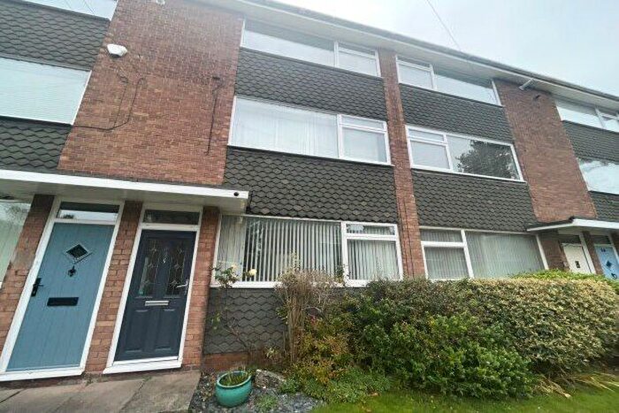 2 Bedroom Flat To Rent In Links View, Sutton Coldfield, B74