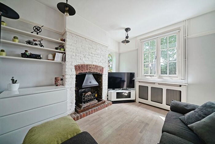 2 Bedroom Semi-Detached House For Sale In The Steps, Effingham, Leatherhead, KT24