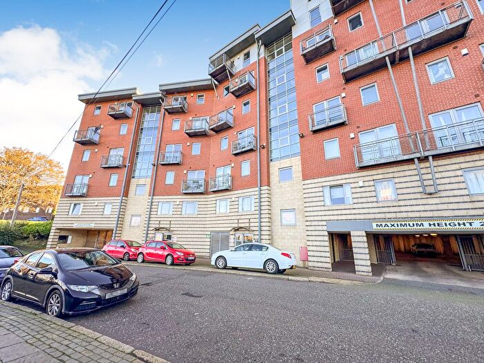 2 Bedroom Flat For Sale In River View Low Street, Sunderland, SR1